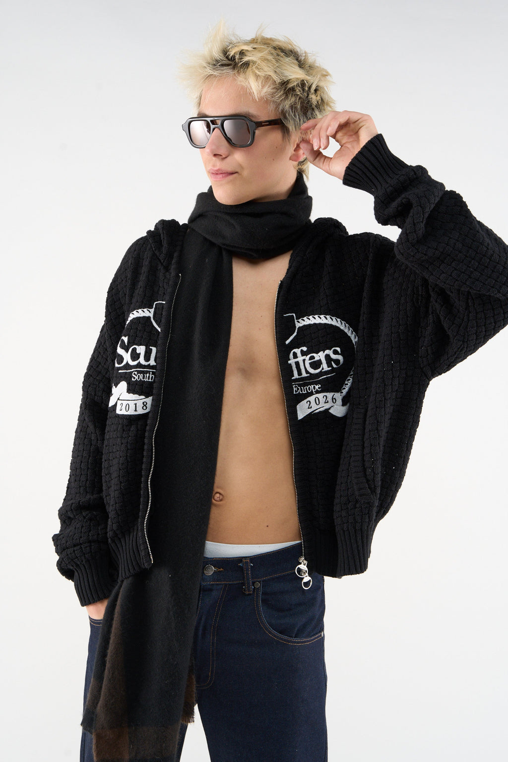 South Europe Dark Knit Zipper